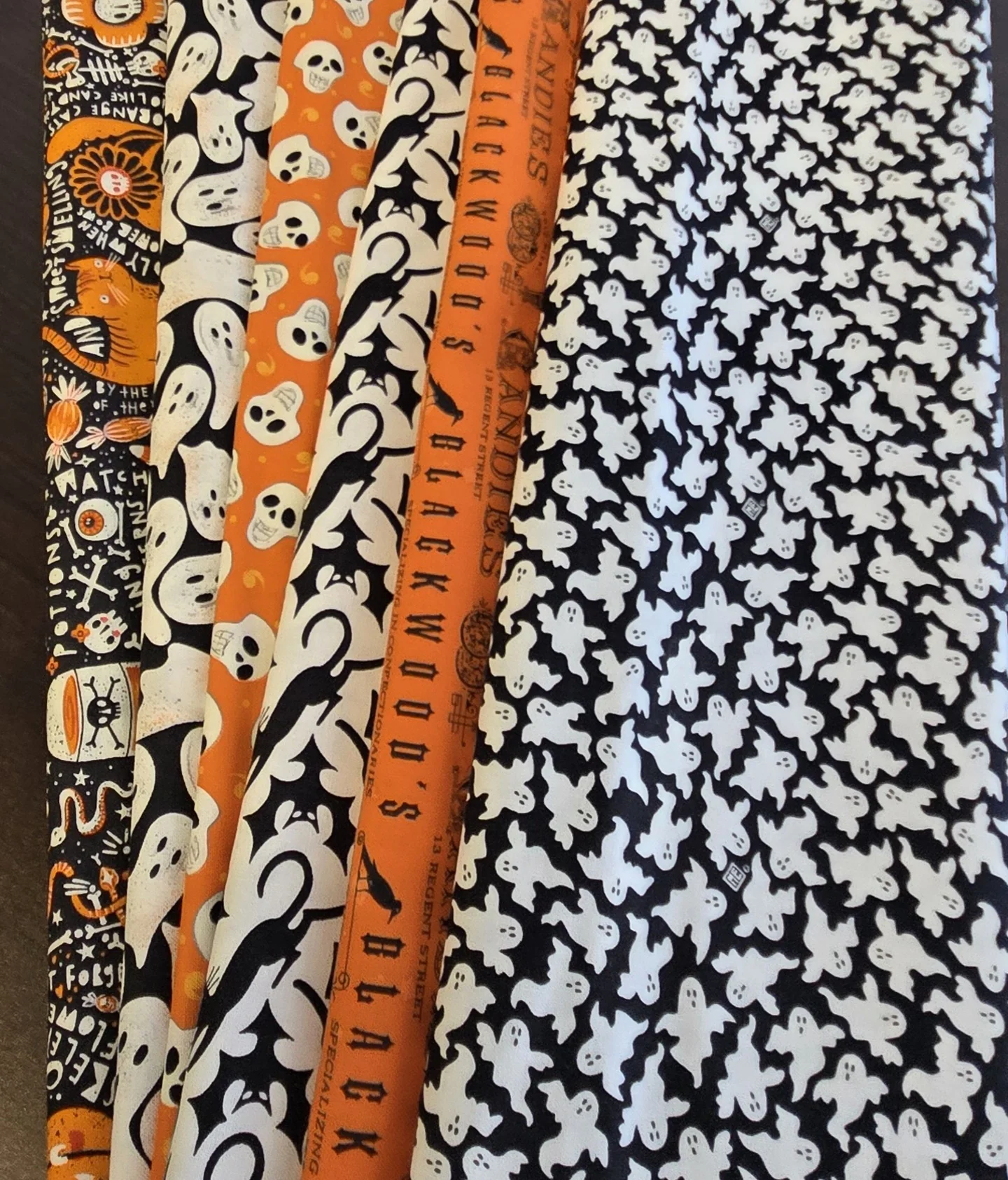 Matt's Mystery Bundles - 4.698 yards - Halloween - Assorted Remnants