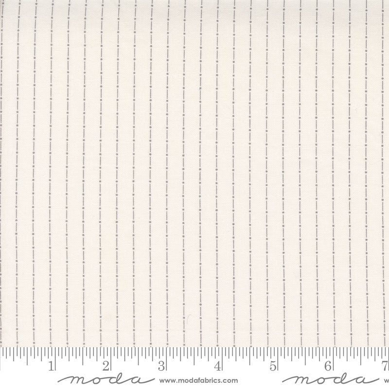 Moda Pre-Cut 40 Piece 2 1/2" Strips Jelly Roll - Itty Bitty BG Gatherings - Image 23