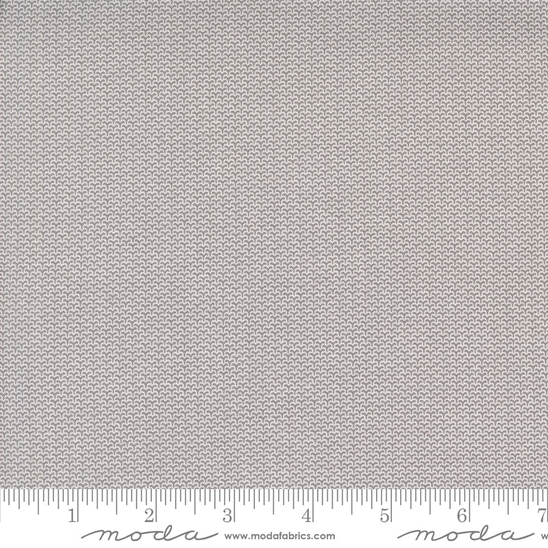 Moda Pre-Cut 40 Piece 2 1/2" Strips Jelly Roll - Itty Bitty BG Gatherings - Image 4