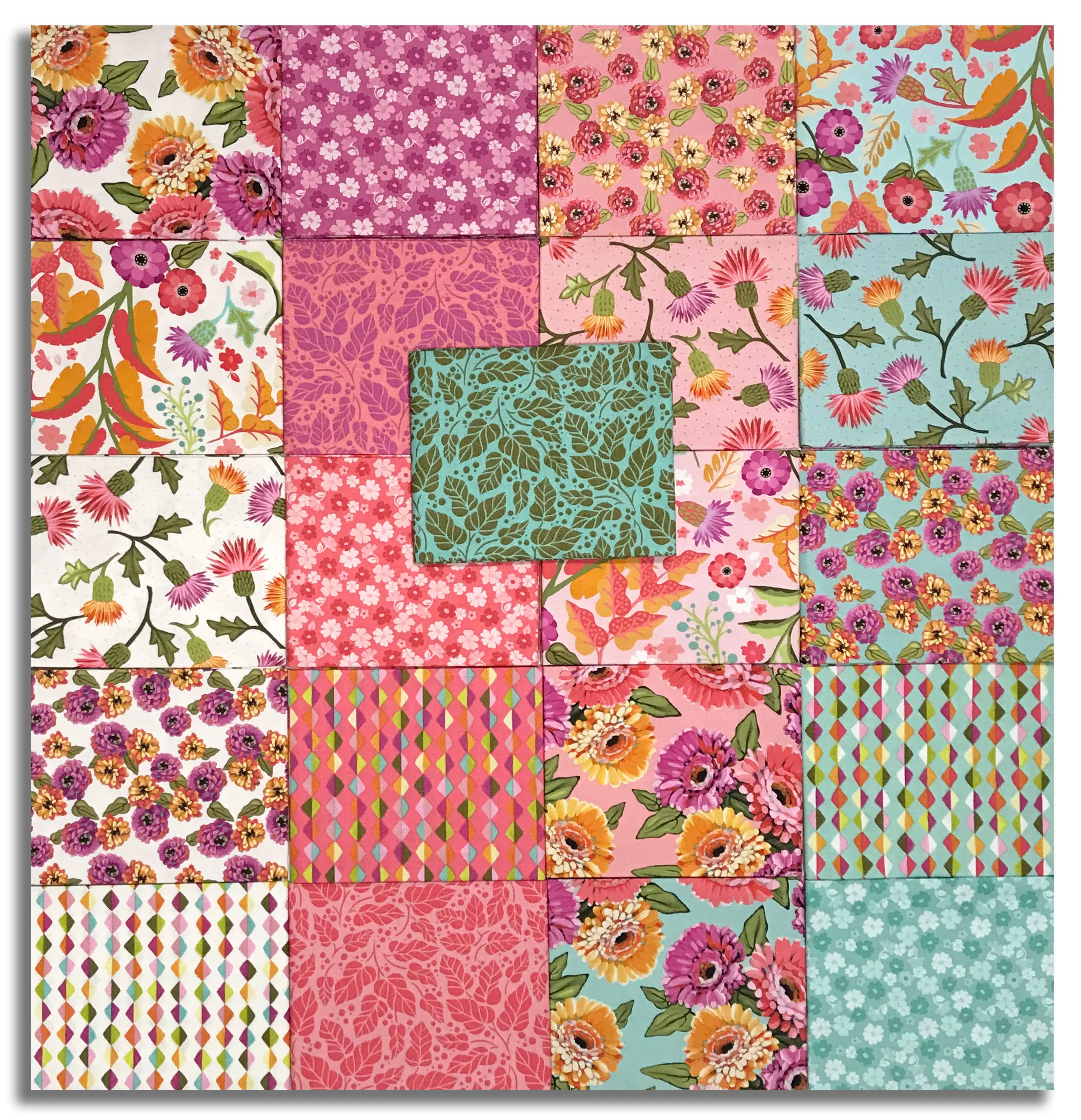 Riley Blake Pre-Cut 21 Piece Fat Quarters FQ 16690 21 - Zinnias - Image 2